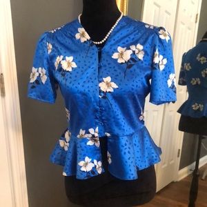 Topshop l Blue Floral Faux Silk Buttoned Peplum Blouse